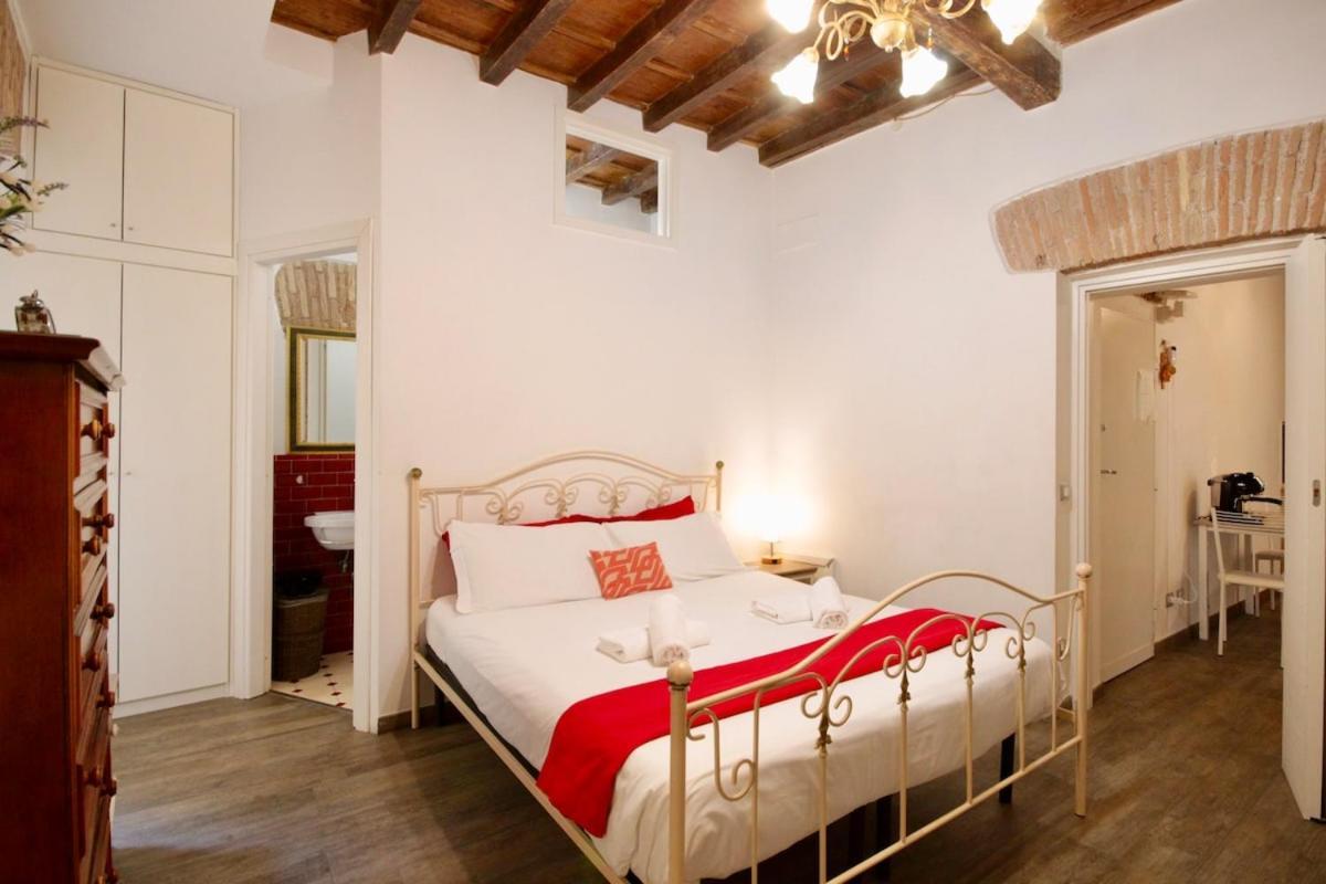 Apartament Hc - In The Heart Of Campo De' Fiori Rzym Zewnętrze zdjęcie